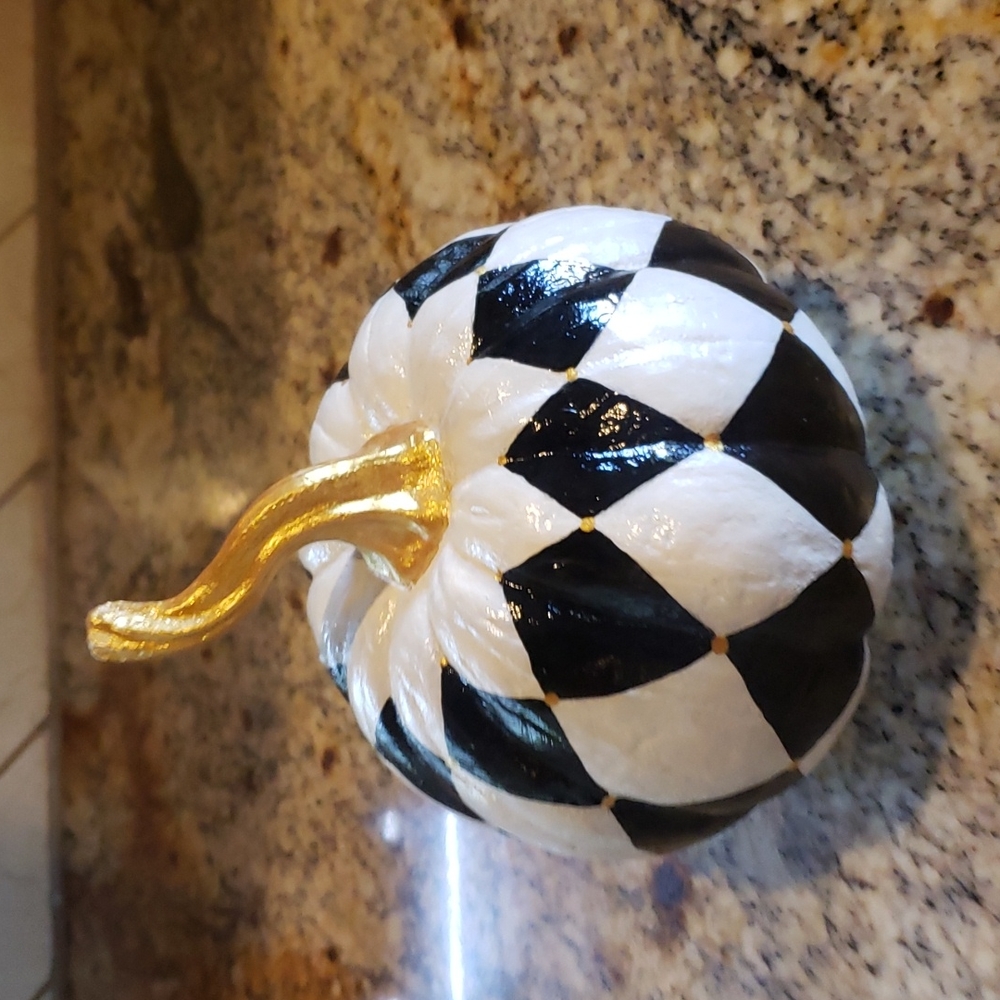 Harliquin painted pumpkin
